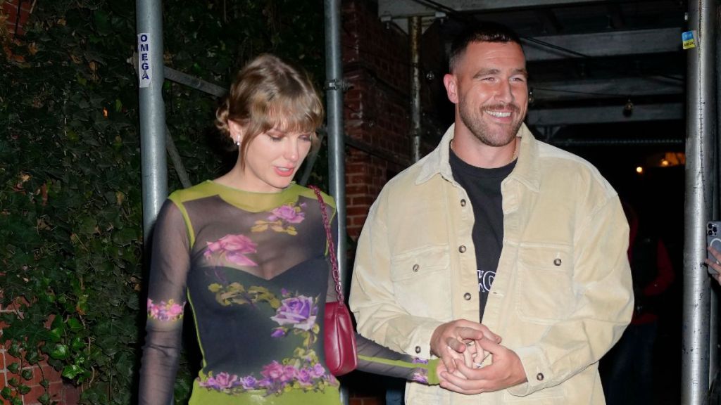 Taylor Swift and Travis Kelce have dinner at Waverly Inn on October 15, 2023 in New York City.